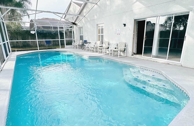 Private 4 bedroom pool home in Disney Area