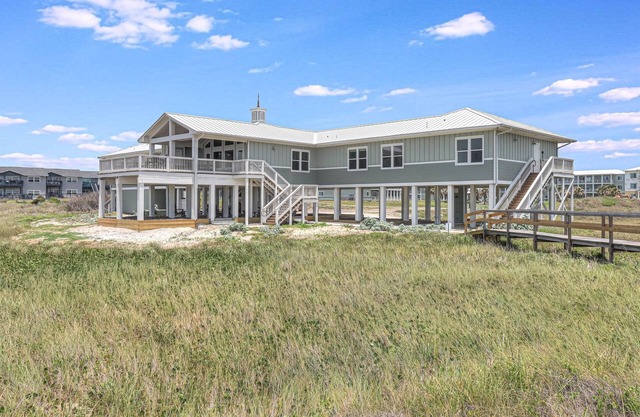 Private 9-Bedroom Beach House w/ Boardwalk and Direct Beach Access