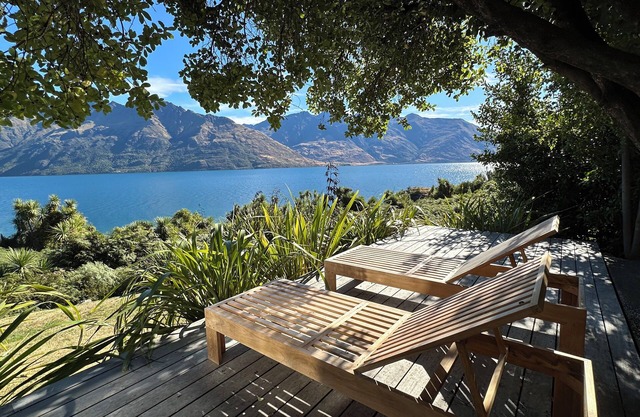 Private adults only getaway with stunning views