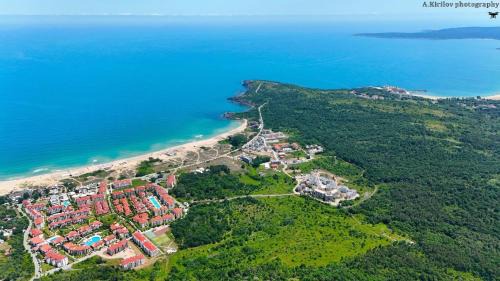 Private Apartment in Kavatsi beach