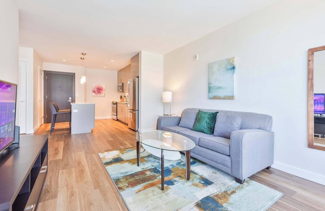 Private Apt In Downtown Seaport with Pool