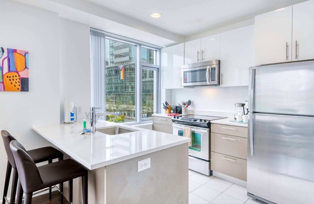 Private Apt Near Kendall Square and Charles River
