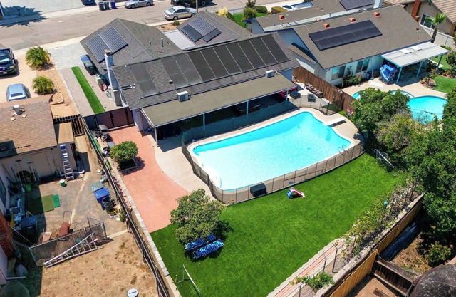 Backyard Oasis Private Villa Pool Hot Tub