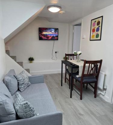 Private Basement Flat