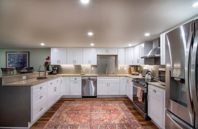 Private Basement Home w/ Beautiful, Spacious Backyard