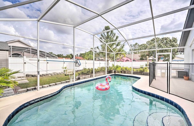 Private Basketball Court & Pool: Kissimmee Retreat