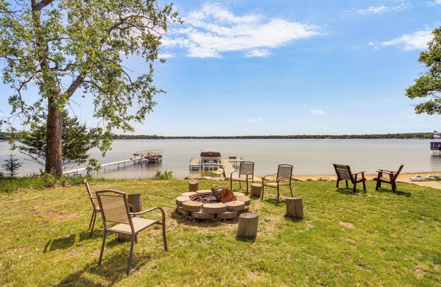 Private Beach & Dock: White Sand Lake Retreat!