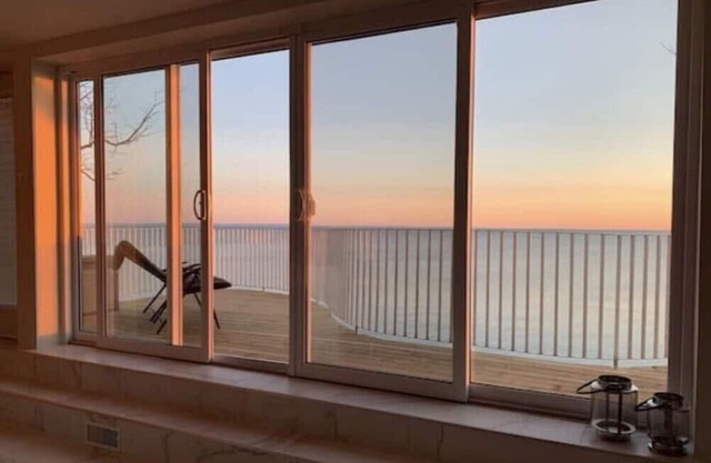 PRIVATE BEACH/ LAKE ERIE RETREAT