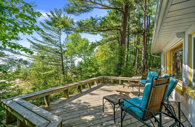 Private Beachfront Cottage in Tiny
