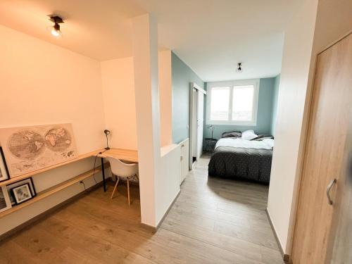 Private bedroom with private bathroom & toilet in a shared flat