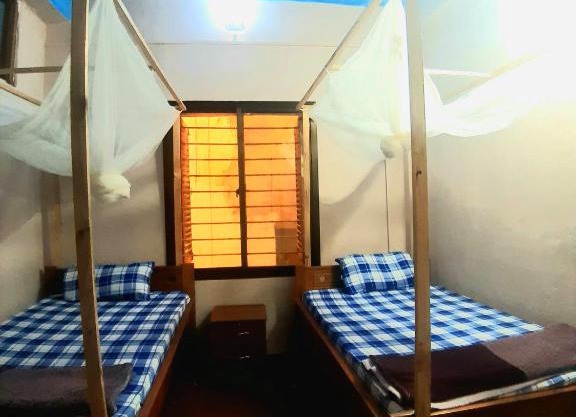 Private Budget room with Wi-Fi by the Beach
