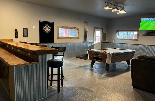 Private cabin & all-season, finished pole barn