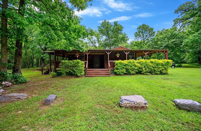 Private Cabin! Located on 8.5 wooded acres! Pet and child friendly!
