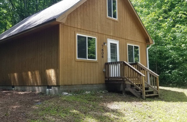 Private cabin with easy access