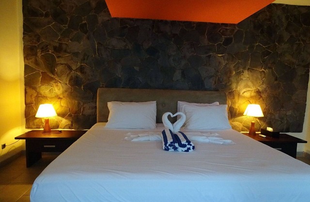Private & charming 3-bedroom villa with ocean view in North Bali