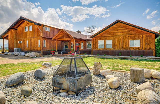 Private Powell Ranch Cabin w/ Mountain Views!