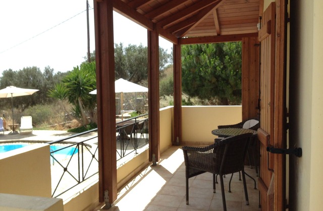 Villa privada y cómoda y piscina con vistas al mar.