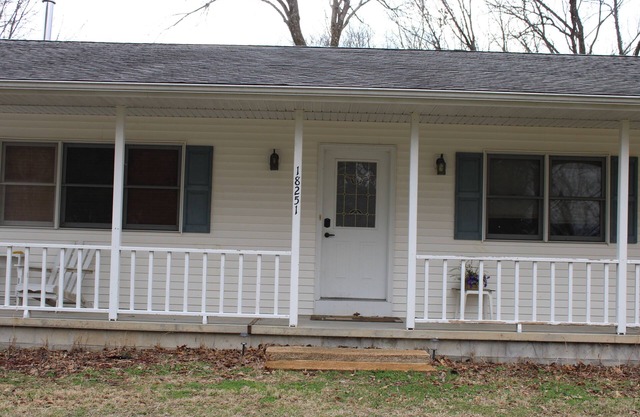 Private country setting. just 10 minutes from town