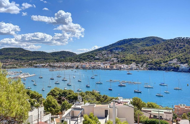 Private Detached Villa, sea and port view, several terraces, South facing