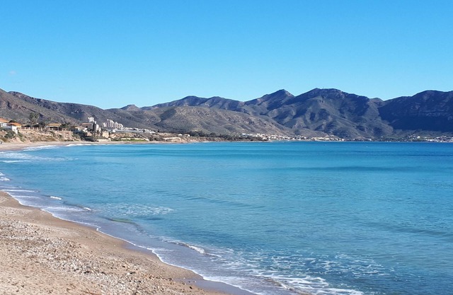 Villa privada independiente con piscina a cinco minutos a pie de la hermosa playa