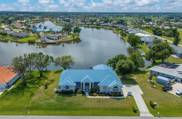 Private Dock + Pool: Lakefront Florida Getaway!