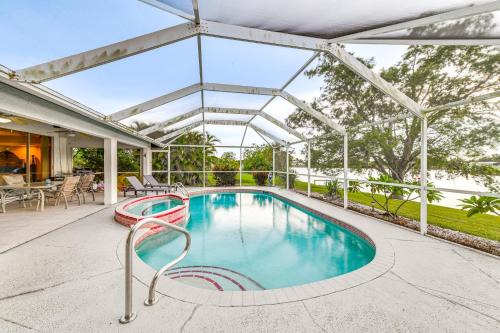 Private Dock Waterfront Port Charlotte Oasis!