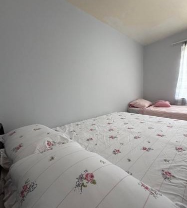Private Double and Triple Room North London