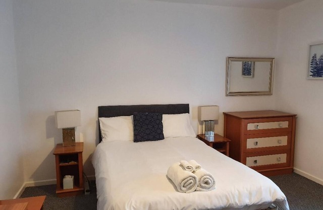 Private Double Bedrooms near Nottingham City