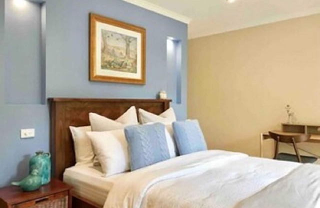 Private Entrance Beautiful Ensuite w Kitchenette