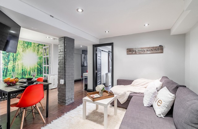 Entrada privada moderno apartamento de una habitación en el centro de Toronto