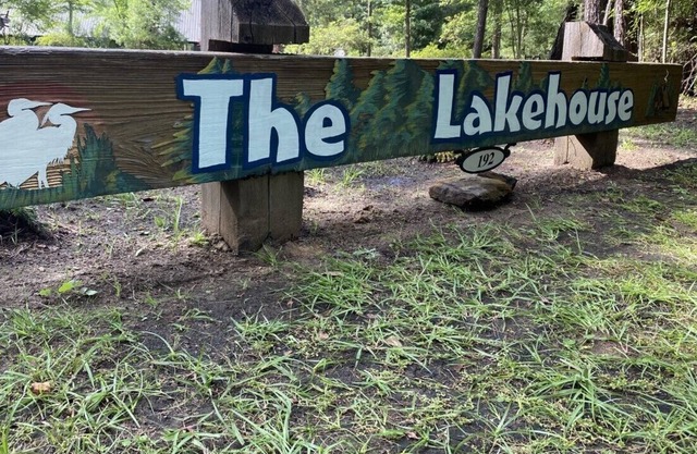 Private*Family Lake Lodge*known as*THE LAKEHOUSE*5 Bed Rooms*4Baths*Sleeps 13*