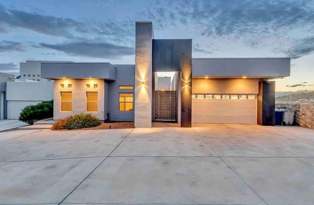 Private Franklin Hills Retreat