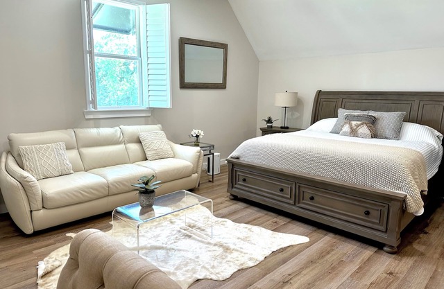 Private & FULLY FURNISHED 1BD-1BA Studio Apartment in Tranquil Madisonville, LA