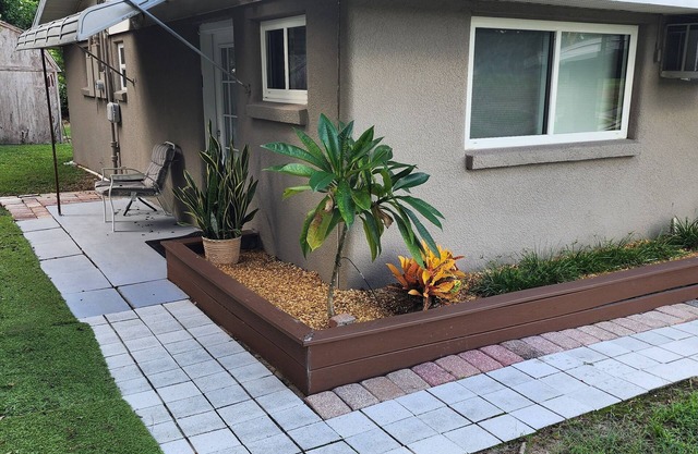 Private Furnished Apartment - Quiet, Safe & More!