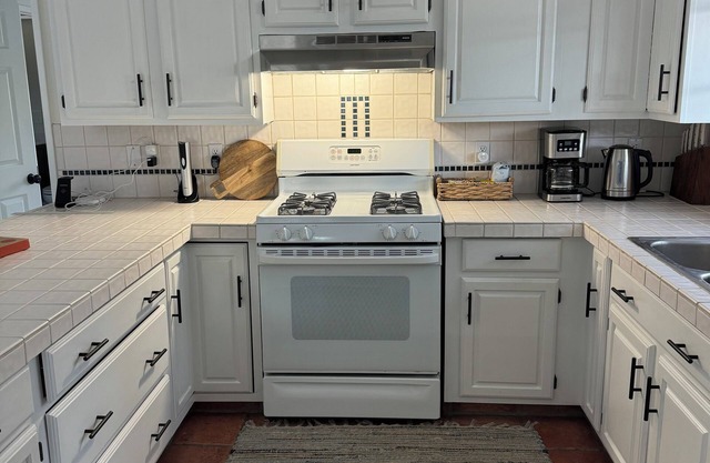 Private Guest House on 16 Acre Gated Mountain Property