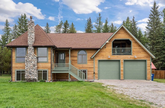 Private Home - Mountain Views - Hot Tub