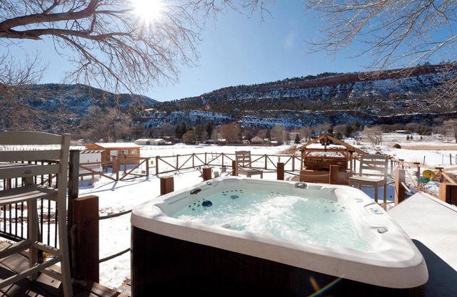 Private home on 5 acres - 5 min. from downtown Durango - Hot Tub/Game Room