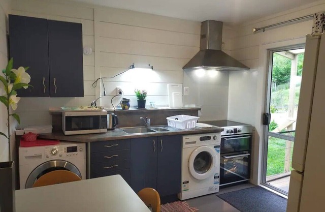 Private, Homely One Bedroom Unit