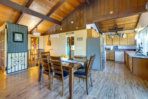 Private Hot Tub and Views Lovely Waldport Home