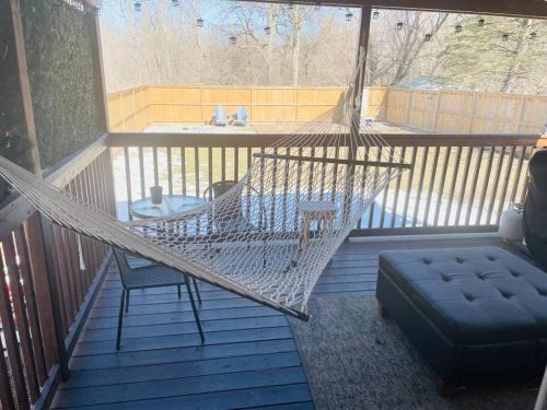 Private House Fenced Yard-Walk Distance To Falls