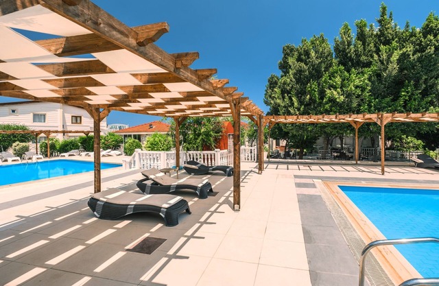 Private House with Common Pool in Kyrenia