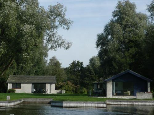 Private Island Bungalow Stay