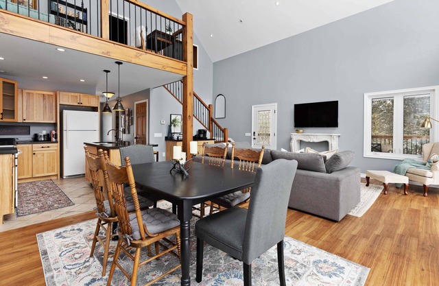 Private Lakefront Cottage on Whitestone Lake - Pet Friendly!