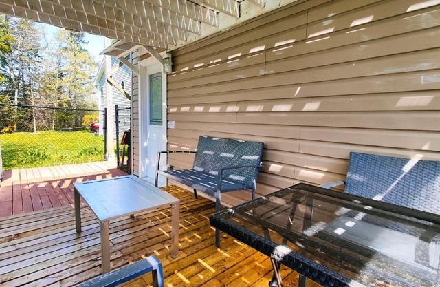 Private little Zen guestroom free parking