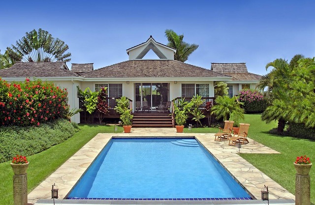 Privada, lujosa casa de sus sueños con Piscina, Permitido