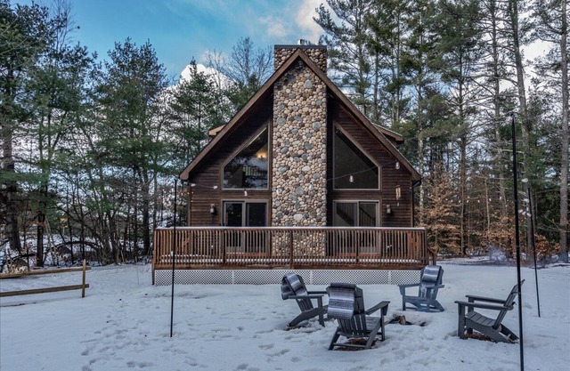 Private Modern Riverfront Ski Chalet - Near Gore Mountain and Lake George