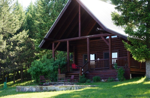 Privada Montaña Log Cabin perfecta para: una pequeña familia o romántico retiro.