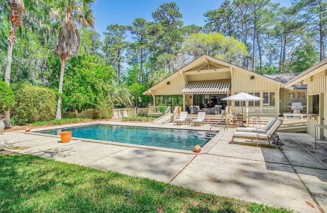 Private Oasis in The Landings w/ Pool by Lucky Savannah