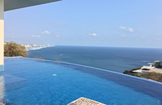 Villa privada con vista al mar en Punta Diamante
