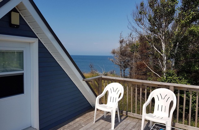 Private Oceanfront Cottage - Gazebo and Decks